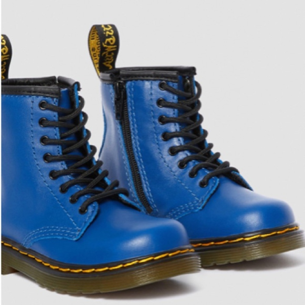 Dr Airwave Martens Boots(New in Box)